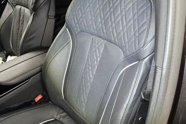 2022 BMW 5 серии с пробегом 13 306 км