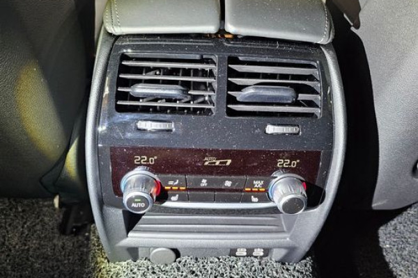 2022 BMW 5 серии с пробегом 13 306 км