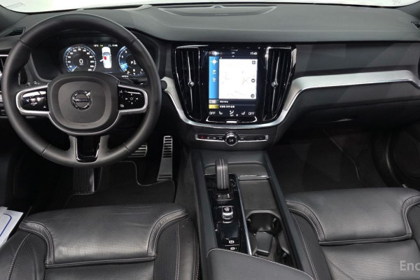 2022 Volvo S60 с пробегом 51 057 км