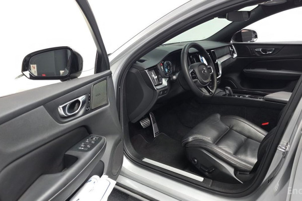 2022 Volvo S60 с пробегом 51 057 км