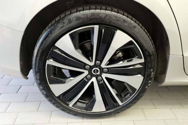 2023 Volvo S60 с пробегом 51 858 км