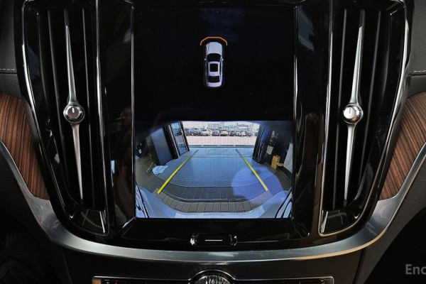 2023 Volvo S60 с пробегом 51 858 км