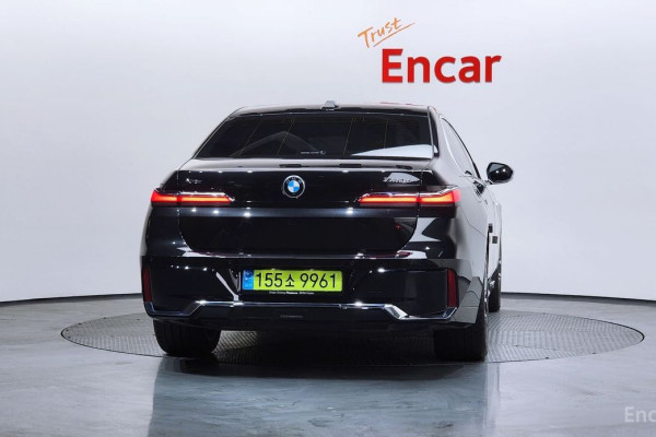 2024 BMW 7 серии с пробегом 15 750 км