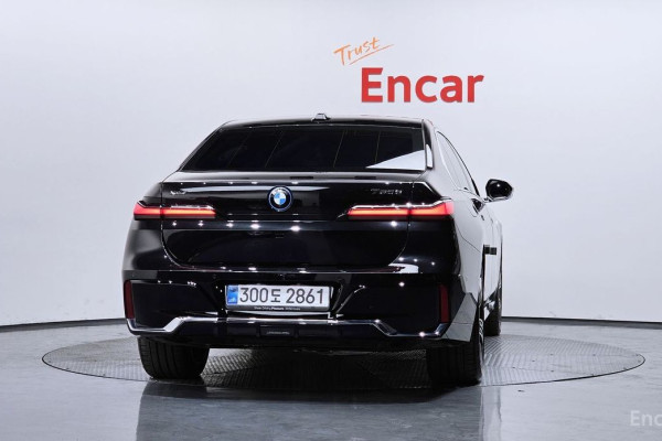 2025 BMW 7 серии с пробегом 9 536 км