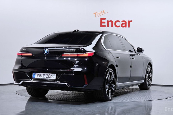 2025 BMW 7 серии с пробегом 9 536 км