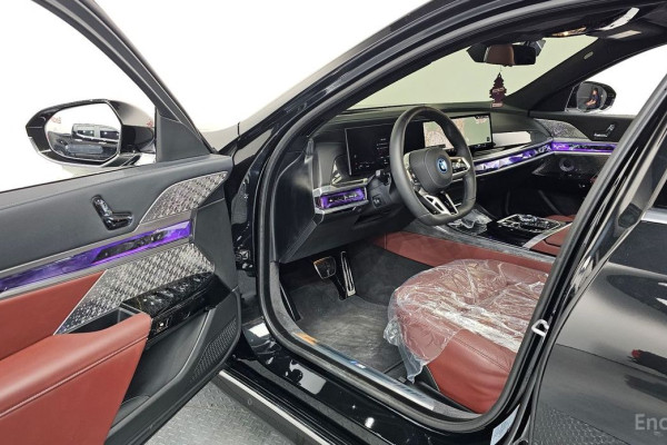 2025 BMW 7 серии с пробегом 9 536 км