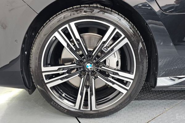 2025 BMW 7 серии с пробегом 9 536 км