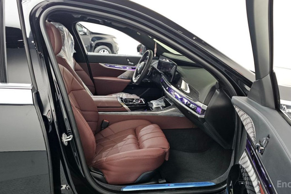 2025 BMW 7 серии с пробегом 9 536 км