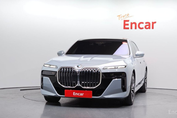 2024 BMW 7 серии с пробегом 33 691 км