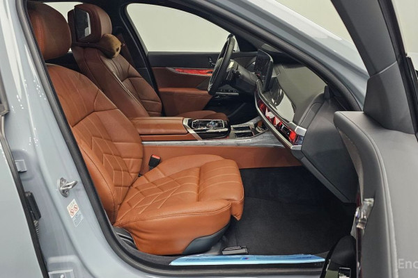 2024 BMW 7 серии с пробегом 33 691 км