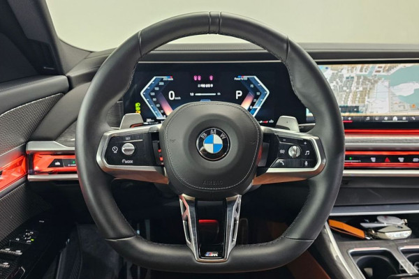 2024 BMW 7 серии с пробегом 33 691 км