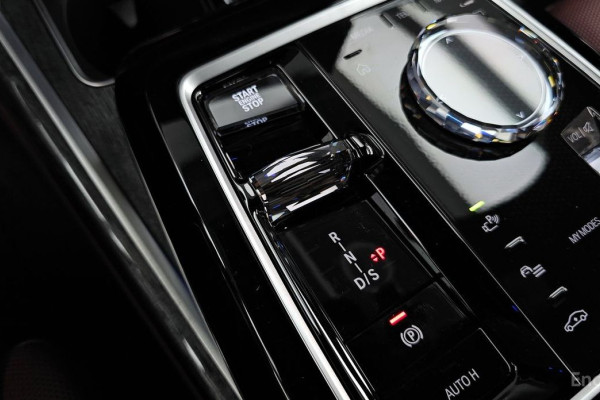 2023 BMW 7 серии с пробегом 27 393 км