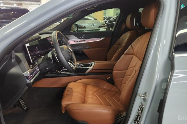 2025 BMW 7 серии с пробегом 4 608 км