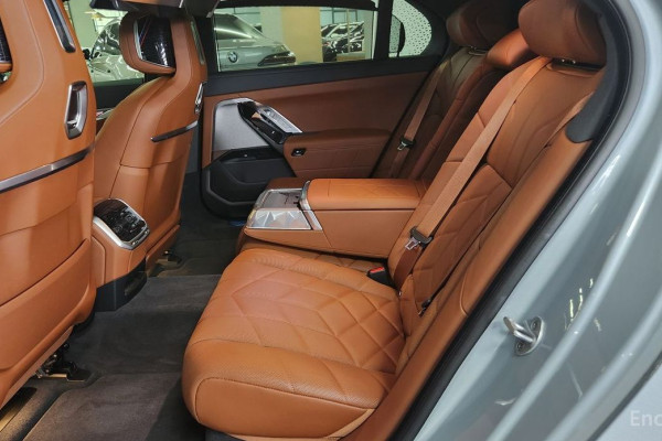 2025 BMW 7 серии с пробегом 4 608 км