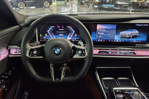 2025 BMW 7 серии с пробегом 4 608 км