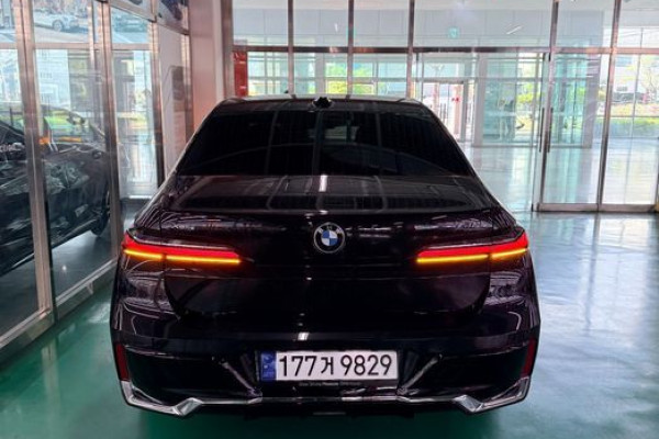 2024 BMW 7 серии с пробегом 23 928 км