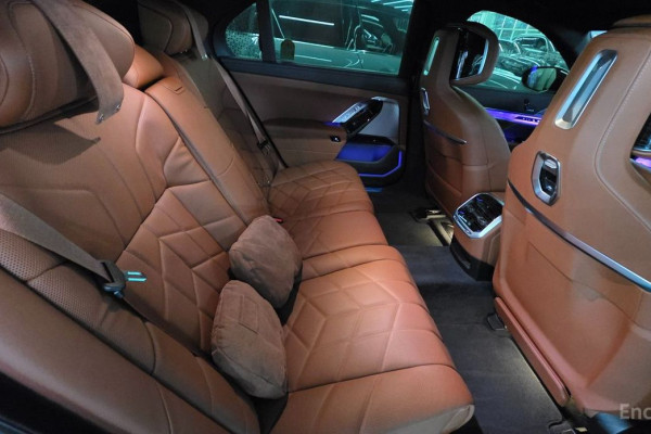 2024 BMW 7 серии с пробегом 23 928 км