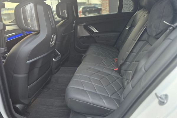 2024 BMW 7 серии с пробегом 23 000 км