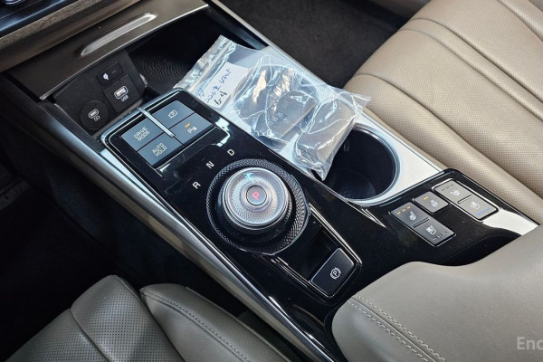 2023 Kia K8 с пробегом 62 279 км