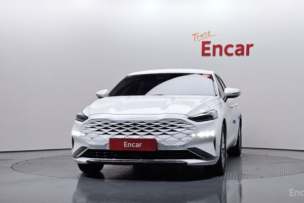 2023 Kia K8 с пробегом 16 328 км