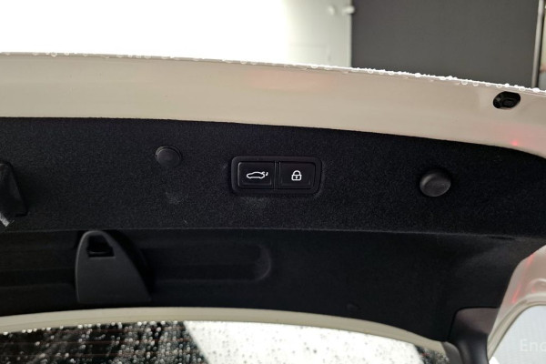 2023 Kia K8 с пробегом 16 328 км