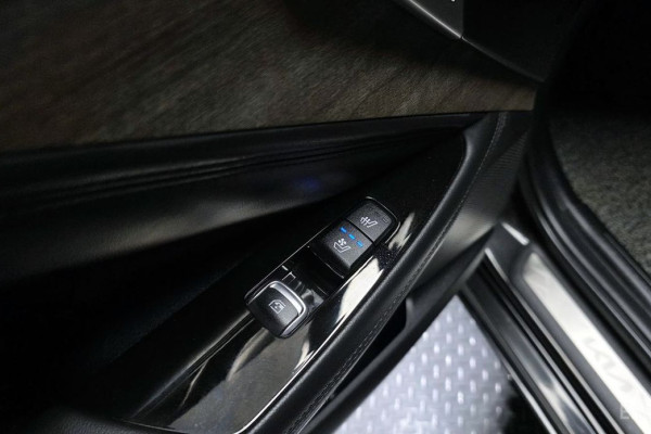 2023 Kia K8 с пробегом 48 326 км