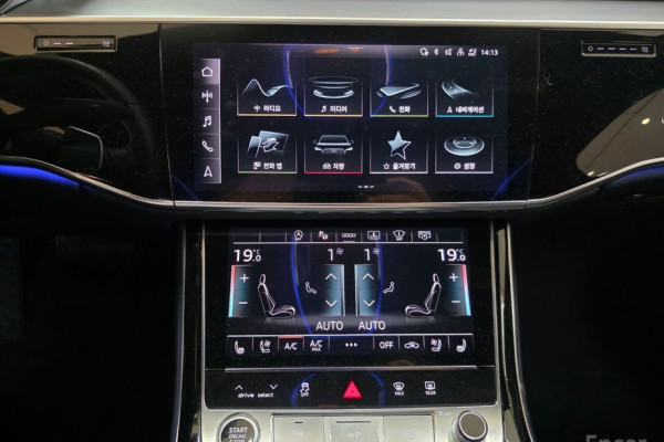 2023 Audi A8 с пробегом 19 000 км