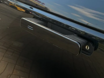 2022 Land Rover Range Rover Velar с пробегом 29 700 км