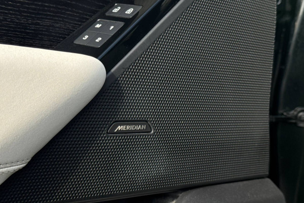 2022 Land Rover Range Rover Velar с пробегом 29 700 км