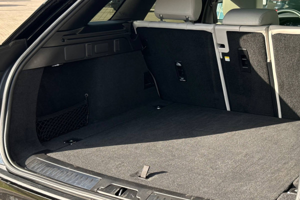 2022 Land Rover Range Rover Velar с пробегом 29 700 км