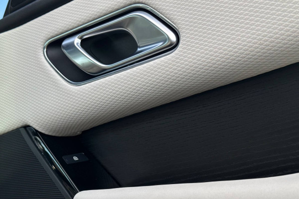 2022 Land Rover Range Rover Velar с пробегом 29 700 км