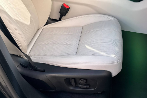 2022 Land Rover Range Rover Velar с пробегом 29 700 км