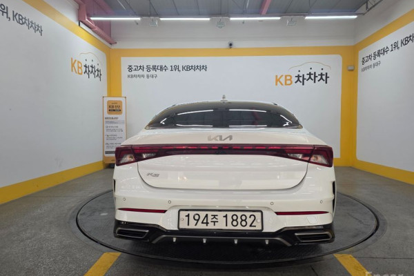 2022 Kia K5 с пробегом 33 642 км