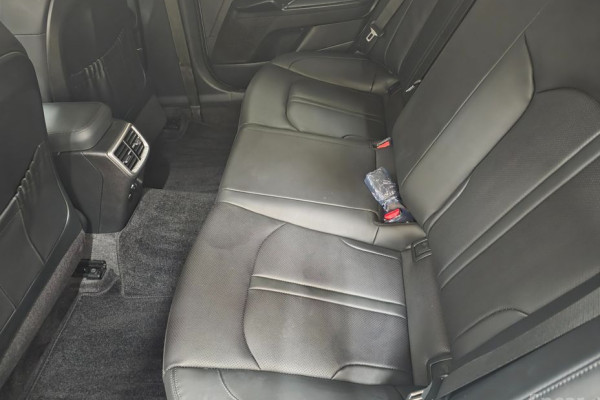 2022 Kia K5 с пробегом 33 642 км