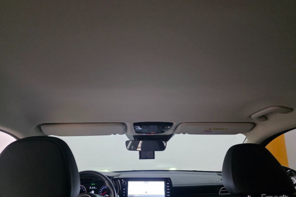 2022 Kia K5 с пробегом 33 642 км