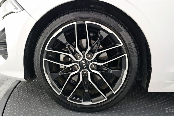 2021 Kia K5 с пробегом 42 313 км