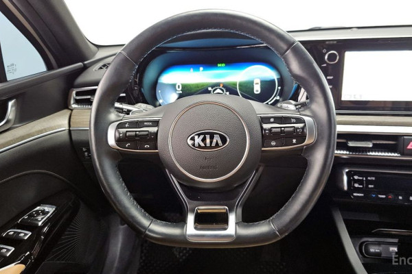 2021 Kia K5 с пробегом 42 313 км