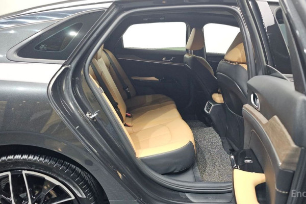 2022 Kia K5 с пробегом 40 634 км