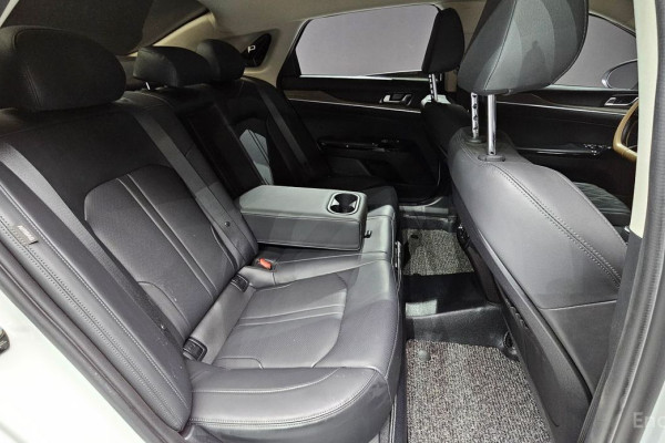 2021 Kia K5 с пробегом 46 234 км