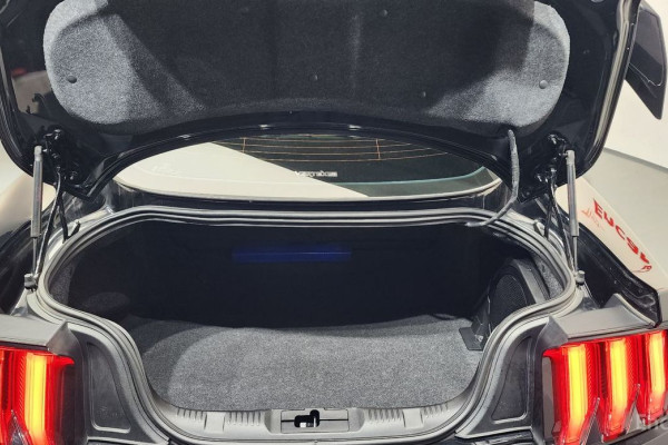 2022 Ford Mustang с пробегом 38 839 км