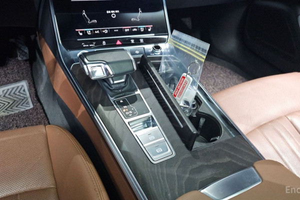 2020 Audi A6 с пробегом 142 567 км