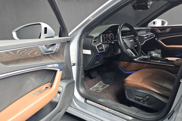 2020 Audi A6 с пробегом 142 567 км