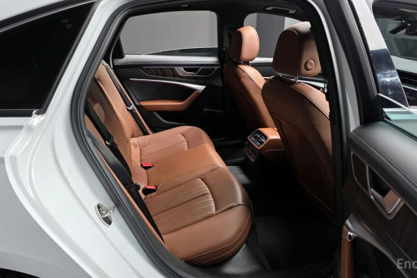 2022 Audi A6 с пробегом 59 561 км