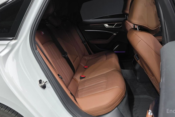 2020 Audi A6 с пробегом 66 309 км