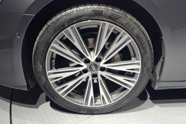 2023 Audi A6 с пробегом 41 820 км