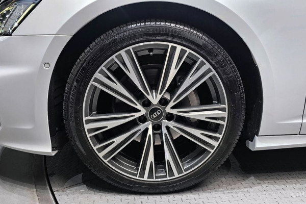 2022 Audi A6 с пробегом 44 406 км