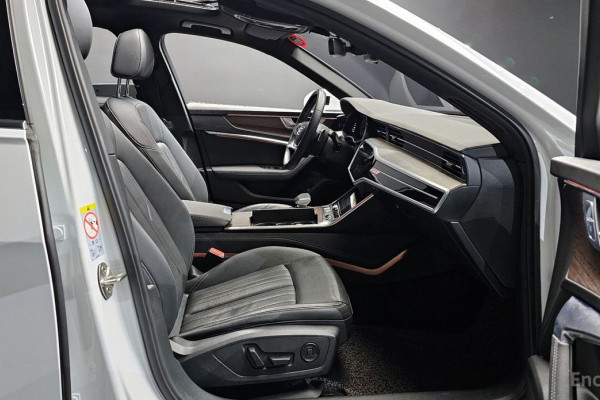 2022 Audi A6 с пробегом 44 406 км