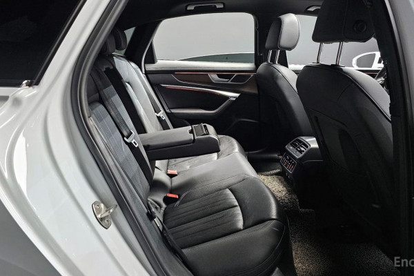 2022 Audi A6 с пробегом 44 406 км