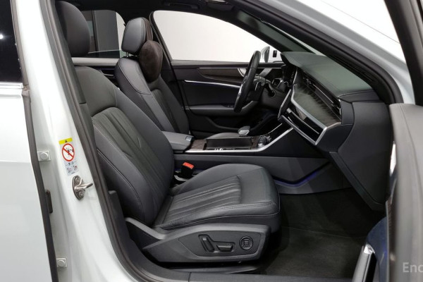 2023 Audi A6 с пробегом 52 024 км