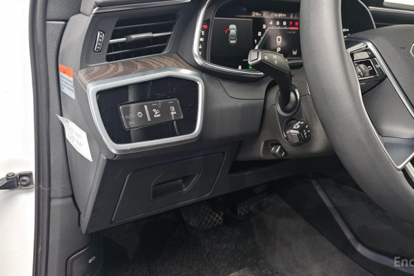 2023 Audi A6 с пробегом 30 583 км